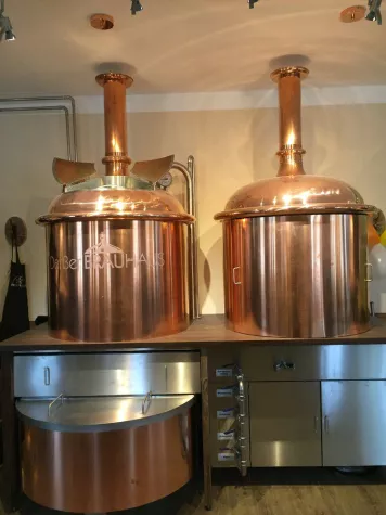 Neueröffnung Darßer Brauhaus – Im Ostseebad Prerow wird ab sofort Bier gezapft Bild: Neueröffnung Darßer Brauhaus – Im Ostseebad Prerow wird ab sofort Bier gezapft