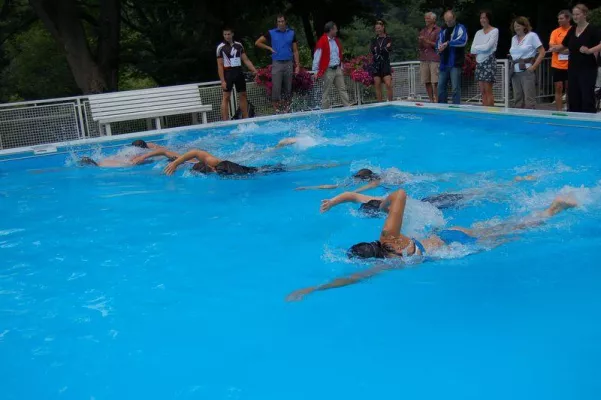 Schlangen-Dreikampf in Schlangenbad Bild: Schlangen-Dreikampf in Schlangenbad