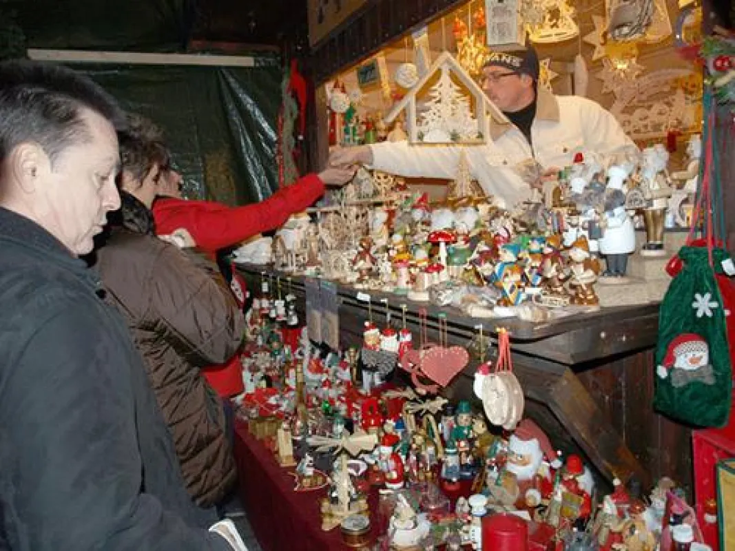 Ein Besuchermagnet, der Weihnachtsmarkt in Schwarzenberg. Foto: Brgau