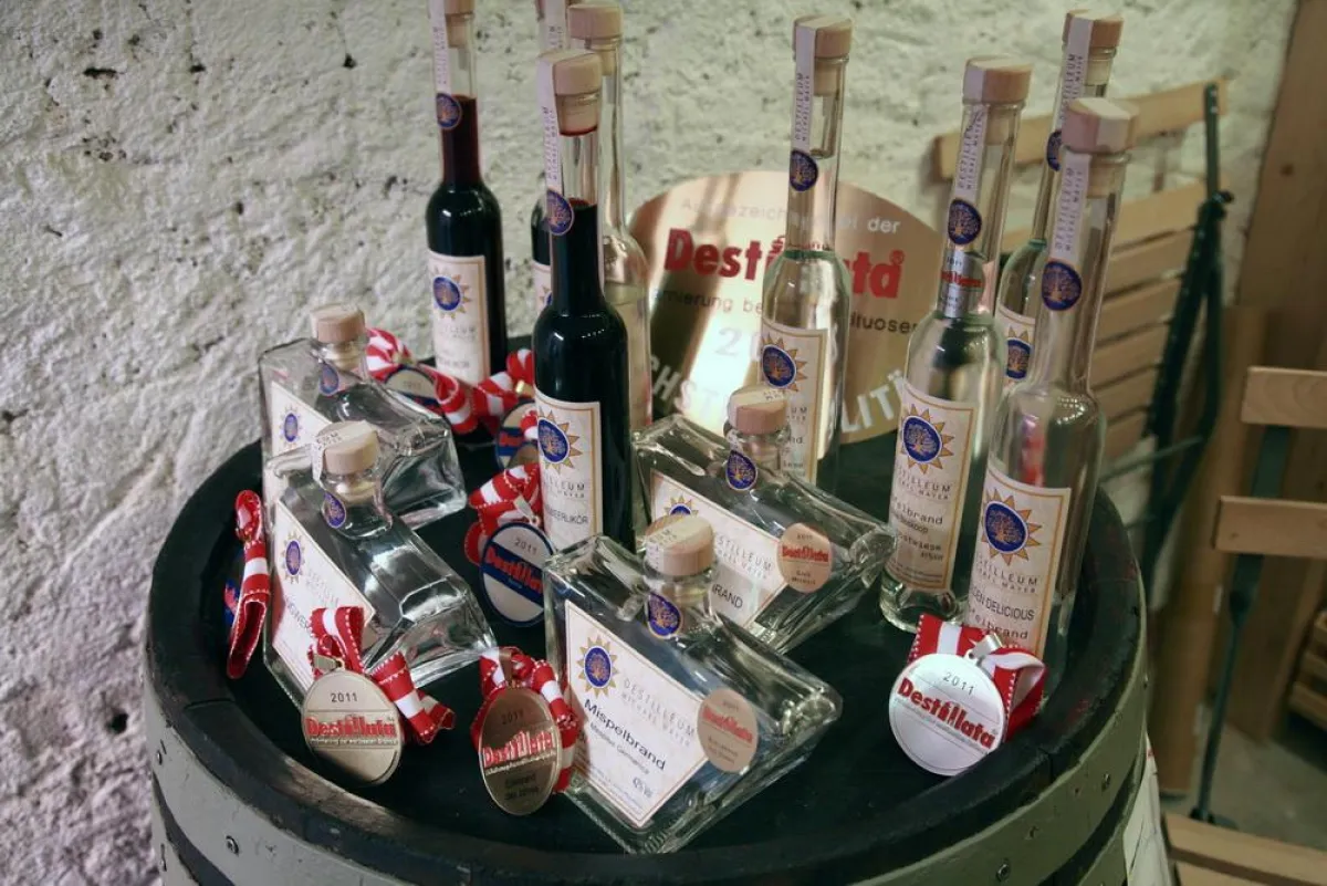 Destilleum - Die prämierten Brände und Liköre