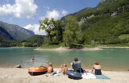 Bild: Rein ins Vergnügen! Hitzefrei im Garda Trentino