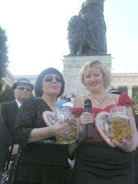 Mireille Mathieu Herzlichst, Mireille openPR