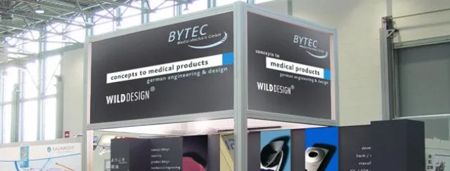 Bild: Bytec und Wilddesign mit Compamed Partnerstand