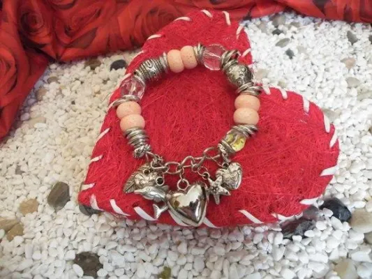 Wissenswertes & Schmucksets zum Valentinstag Bild: Wissenswertes & Schmucksets zum Valentinstag