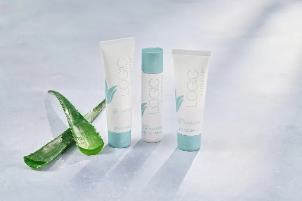Bild: Forever Living Products launcht Pflegelinie Logic by Forever™ - einfache Hautpflege mit Kraft der Aloe Vera