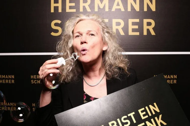 Bild: Weltrekordhalterin beim Internationalen Speaker-Slam von Hermann Scherer | 24. Januar 2020 in München
