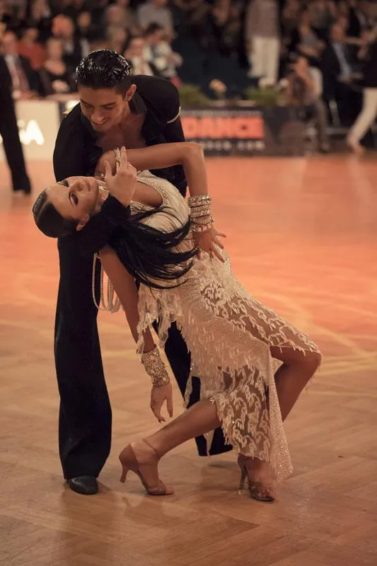 Andrey Mangra mit seiner Partnerin Ekaterina Kalugina. Foto: Paulo Figueiredo