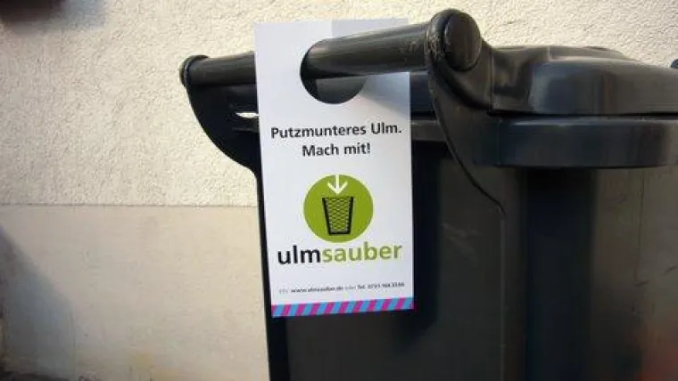 Bild: Mit Putzete, Bannern und Aktionen für eine saubere Stadt