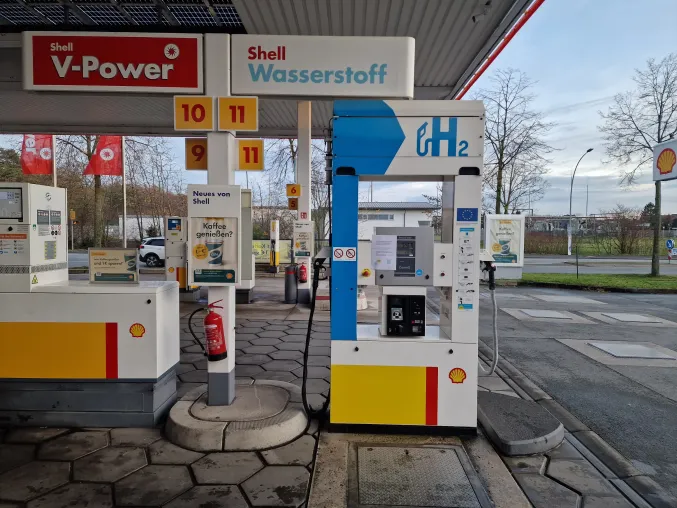Schließungswelle bei H₂-Tankstellen: 41 Standorte weg – Initiative fordert Übergangslösungen & Reaktivierungen Bild: Schließungswelle bei H₂-Tankstellen: 41 Standorte weg – Initiative fordert Übergangslösungen & Reaktivierungen