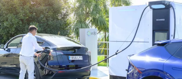 Bild: XCharge Group und EDP: Gemeinsames Netzwerk von EV-Ladegeräten der Net Zero Series in Europa