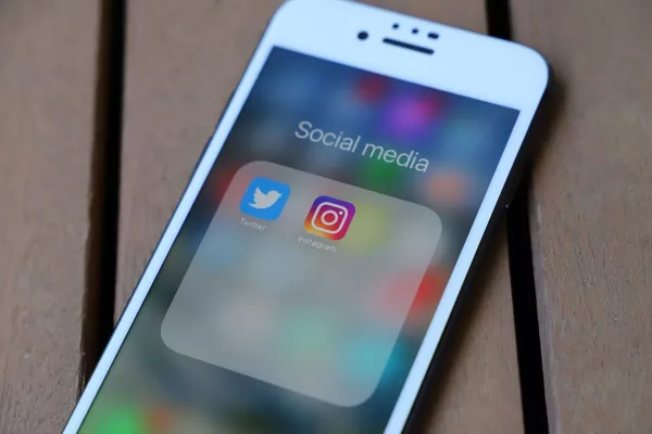 Bild: Max Weiß enthüllt: 5 bahnbrechende Social-Media-Trends für 2025