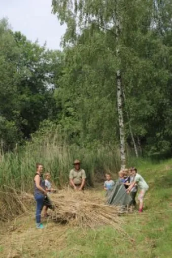 Bild: Blankenseer Junior Ranger im Einsatz für den Sumpf-Sitter