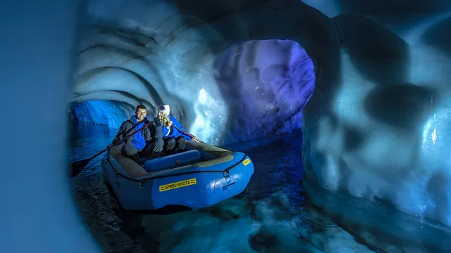 Bild: Natureispalast Erler GmbH: Teamentwicklung zwischen Fels und Eis