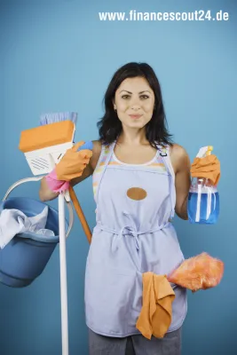 Bild: Finanzieller Frühjahrsputz - FinanceScout24 empfiehlt, Versicherungen & Co. mindestens einmal pro Jahr zu entstauben