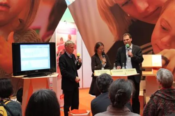Bild: Ganzheitlicher Unterricht fördert die Gesundheit. Waldorfexperten diskutieren auf der didacta 2012 in Hannover