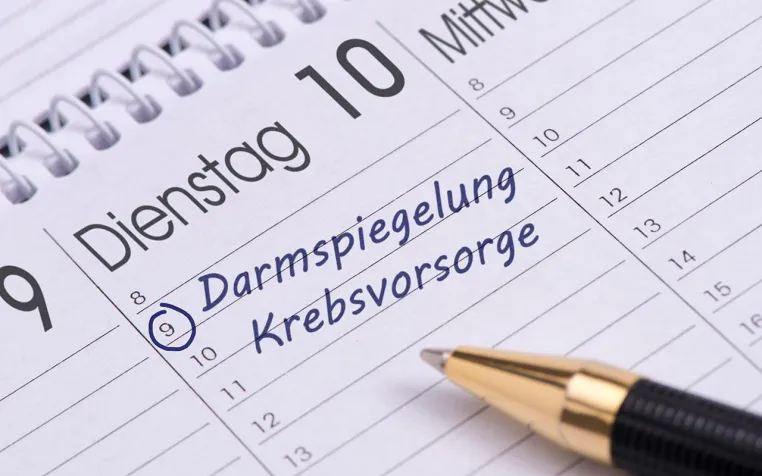 Darmkrebsvorsorge noch früher - IKK BB bietet einmalige Koloskopie bereits mit 40 bzw. 45 Bild: Darmkrebsvorsorge noch früher - IKK BB bietet einmalige Koloskopie bereits mit 40 bzw. 45