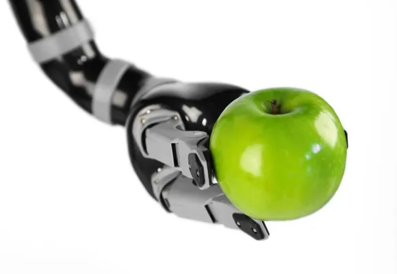 Bild: Innovative Hilfe für Menschen mit neuromuskulären Erkrankungen: Robot Jaco der Firma ORFOMED auf der RehaCare