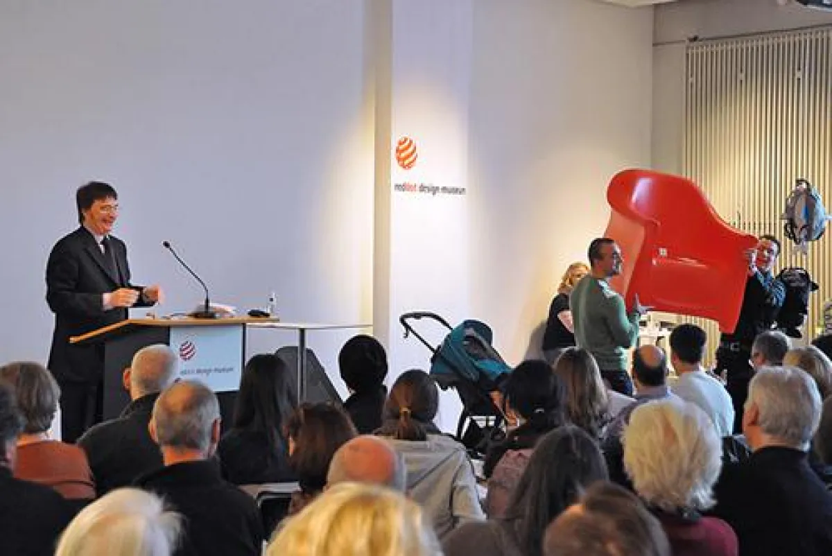 Charity-Auktion im Red Dot Design Museum Essen