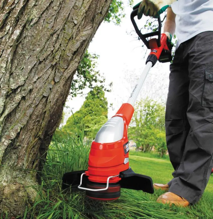 Die neuen Akku-Rasentrimmer von Black & Decker sind dank ihres patentierten Zahnradantriebs effizienter als vergleichbare Geräte.