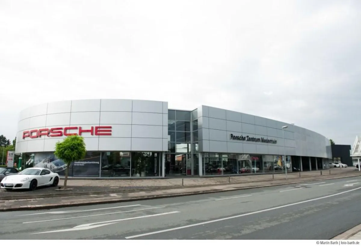 Porsche Zentrum Niederrhein in Moers