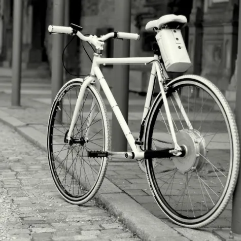 Bild: the urban factor startet mit stylischen E-Bikes auf der Bike-Expo 2011