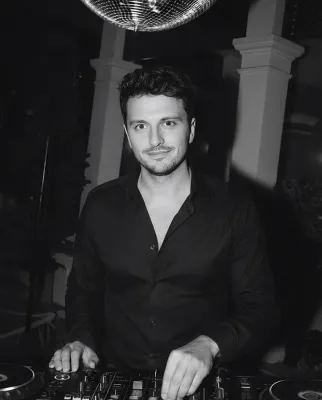 Energie entsteht nicht zufällig: Warum Hochzeiten 2026 Dramaturgie brauchen - und nicht nur gute Songs Bild: Energie entsteht nicht zufällig: Warum Hochzeiten 2026 Dramaturgie brauchen - und nicht nur gute Songs