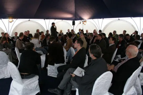 Bild: Presseeinladung zur forward2business- Awardgala am 22.Juni in Halle(Saale)