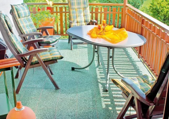 Spezialboden zur Sanierung schadhafter Außenflächen Bild: Spezialboden zur Sanierung schadhafter Außenflächen