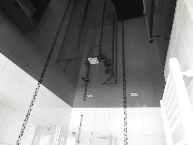 Bild: Neue Decke im Badezimmer - aber wie?