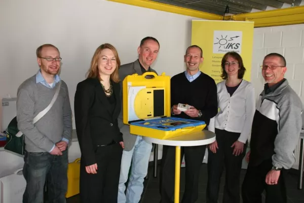 Bild: Weltweite Nachfrage an Lehrmitteln aus Kassel - Bündnis 90/Die Grünen zu Gast bei IKS Photovoltaik