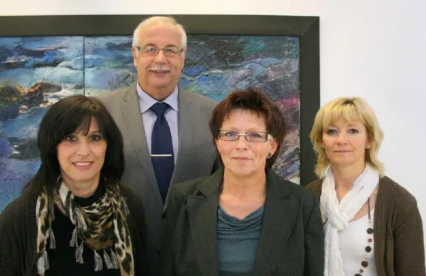 Bild: thermo-plastic ehrt langjährige Mitarbeiter