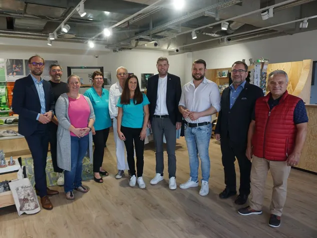 Bild: Wiedereröffnung des Wolfsburg Store