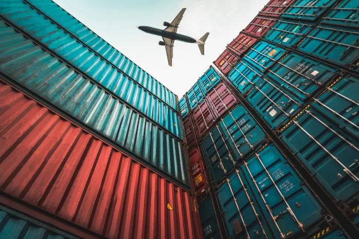 Transporte nach Tadschikistan: Luftfracht auf dem Vormarsch Bild: Transporte nach Tadschikistan: Luftfracht auf dem Vormarsch