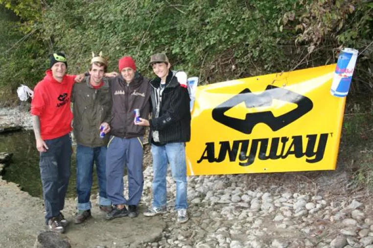 ANYWAY TM - Bungeesurfing RiverGames07 Final in Rubigen vom 30.9.2007 Bild: ANYWAY TM - Bungeesurfing RiverGames07 Final in Rubigen vom 30.9.2007