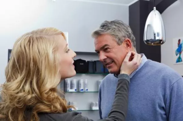 Umfrage aktuell: 84 Prozent wünschen sich den kostenlosen Hörtest einmal im Jahr Bild: Umfrage aktuell: 84 Prozent wünschen sich den kostenlosen Hörtest einmal im Jahr