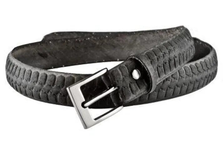 Bild: Gürtel mit Profil: „Rubber di Nero“ von Jan Herskind