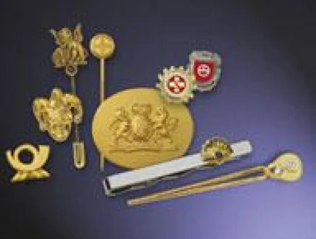 Bild: Anstecknadeln & Pins aus Edelmetallen