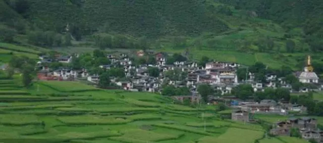 Behörden untersagen jährliche religiöse Versammlung im Bezirk Barkham in Osttibet Bild: Behörden untersagen jährliche religiöse Versammlung im Bezirk Barkham in Osttibet