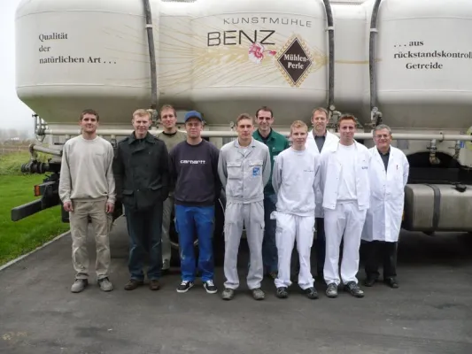 Bild: Frisch „gebackene“ Mühlentechnologen im Wettbewerb