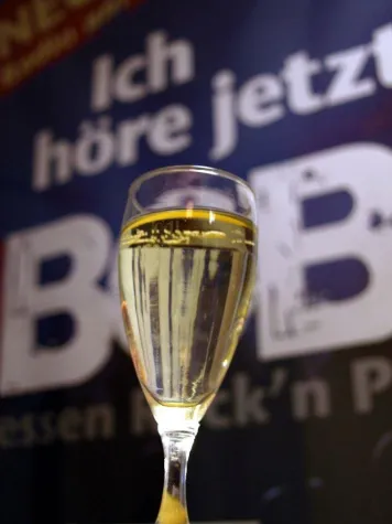 Bild: Aus Partnern werden Nachbarn - RADIO BOB zieht ins Medienhaus der FRANKFURTER RUNDSCHAU