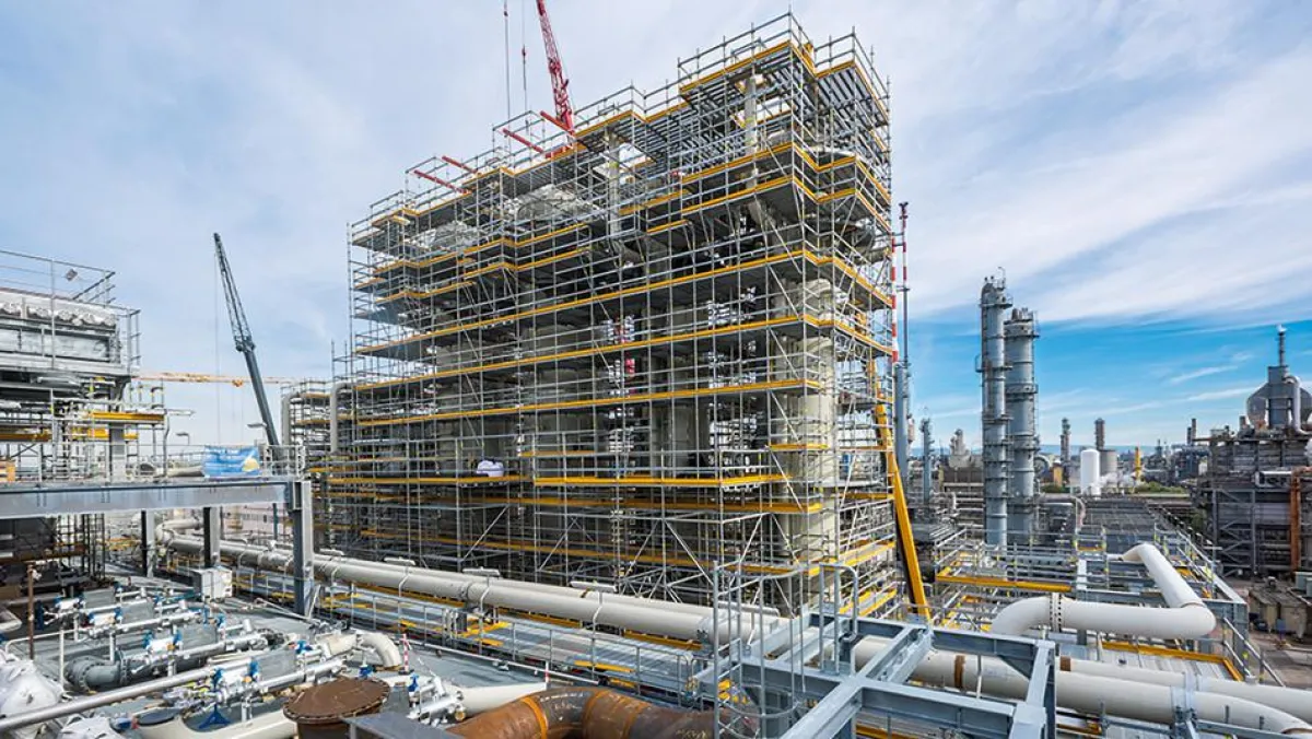 Das Gerüstkonzept auf Basis des PERI UP Flex Gerüstsystems sorgt für Zeit- und Kostenersparnisse.