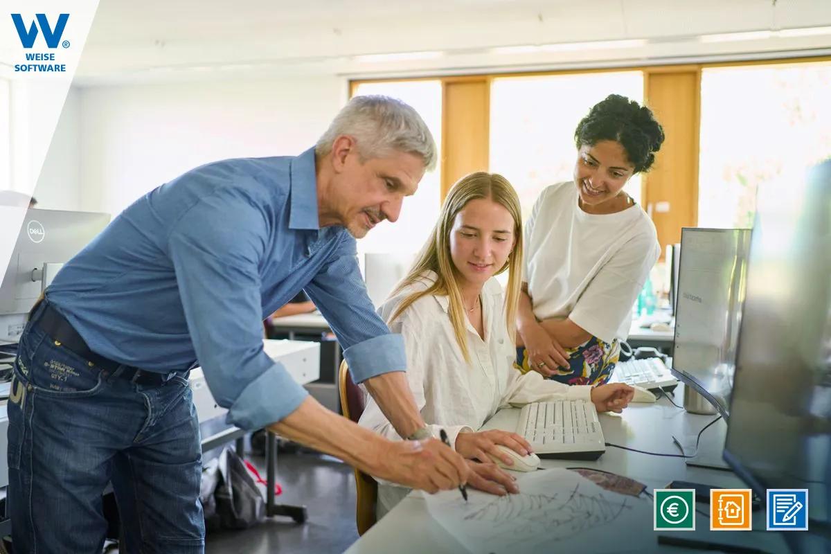 Studierende bearbeiten ihre Aufgaben mit den Bausoftware-Anwendungen von Weise Software (© Weise Software GmbH, Foto: Marcus Glahn (FH Erfurt))