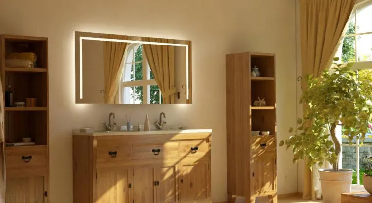 Bild: Luxus Badspiegel mit moderner LED-Technologie