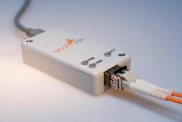 Bild: USB- Glasfaseradapter für Netzwerke - LyconSys stellt Weltneuheit vor