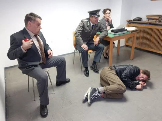 Bild: DIE VERWECHSLUNG - spannende Verfilmung der Kammeroper vom sirene Operntheater online