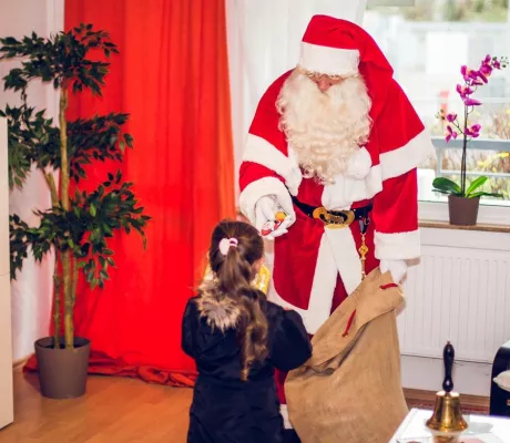 Nikolaus von Grand City Property auf großer Tour Bild: Nikolaus von Grand City Property auf großer Tour