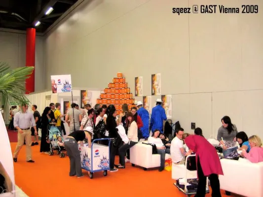 sqeez tube drinx präsentiert sich auf Fachmessen rund um den Globus Bild: sqeez tube drinx präsentiert sich auf Fachmessen rund um den Globus