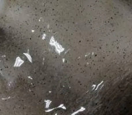 Bild: Lösung gegen schwarze Punkte beim Kunststoffspritzguss