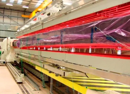 Infrarot-Strahler optimieren die Qualität von Flugzeugbauteilen Bild: Infrarot-Strahler optimieren die Qualität von Flugzeugbauteilen