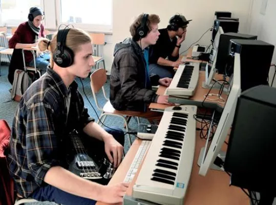 Bild: Bewerbungsschluss an der Berufsfachschule für Rock, Pop und Jazz München
